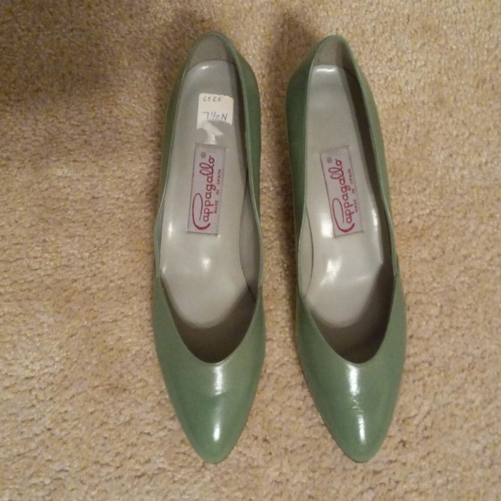 Vintage, Mint Green Women's Pappagallo leather pumps, size 7 ½ N
